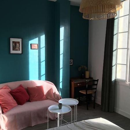 Studio Calme Au Centre De Bordeaux Bagian luar foto