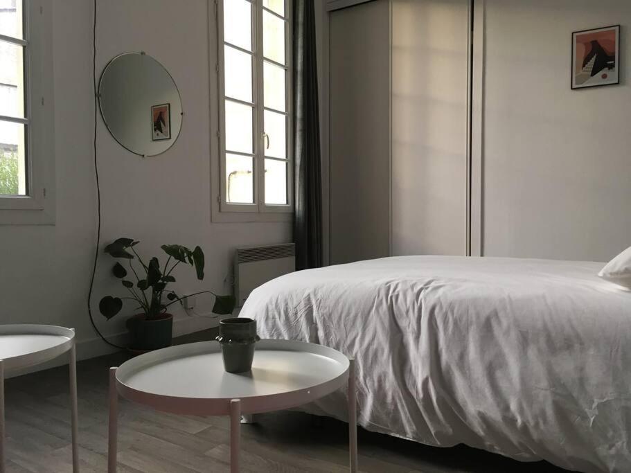 Studio Calme Au Centre De Bordeaux Bagian luar foto
