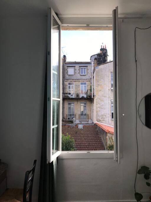 Studio Calme Au Centre De Bordeaux Bagian luar foto