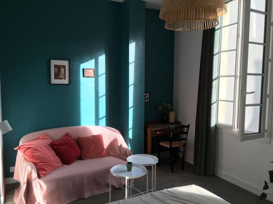 Studio Calme Au Centre De Bordeaux Bagian luar foto