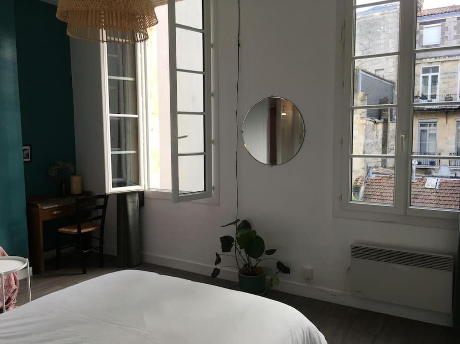 Studio Calme Au Centre De Bordeaux Bagian luar foto
